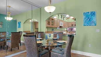 Palm Beach Club 4-127 Parrot-dise Palms