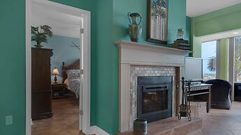 Palm Beach Club 4-127 Parrot-dise Palms