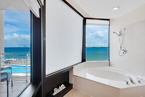 Palm Beach Club 2-219