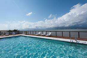 Palm Beach Club 2-219