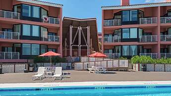 Palm Beach Club 2-219