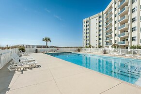 Regency Towers 702 West- Azure Pleasure