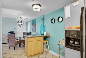 Regency Towers 702 West- Azure Pleasure