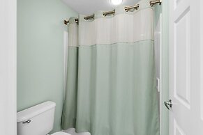 Emerald Dolphin Unit 510