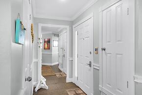 Sunset Harbor Palms 2-301