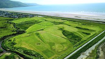 The Springfield Fairbourne