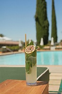 River Lodge Paso - 21 & Over Pool