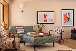 River Lodge Paso - 21 & Over Pool