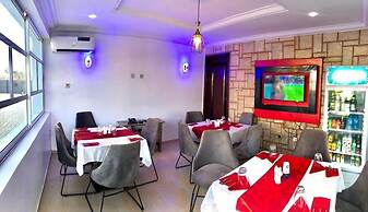 Euphoria Hotel & Suites by House 9