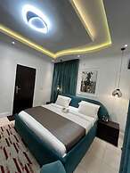 Euphoria Hotel & Suites by House 9