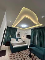 Euphoria Hotel & Suites by House 9