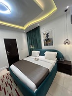Euphoria Hotel & Suites by House 9