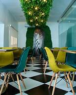 Euphoria Hotel & Suites by House 9