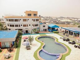 The Paradise Beach Resort and Apartment