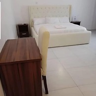 The Paradise Beach Resort and Apartment