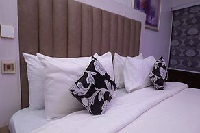 The Paradise Beach Resort and Apartment