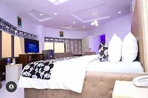 The Paradise Beach Resort and Apartment