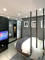 Le Noir Studio Apt Ikoy