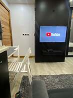 Le Noir Studio Apt Ikoy