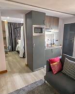 Le Noir Studio Apt Ikoy