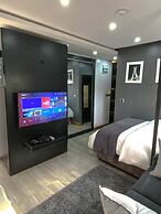 Le Noir Studio Apt Ikoy