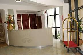 Pearl Court Residence & Hotels