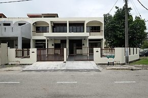 CLP Home near Sri Muniswarar Temple 2