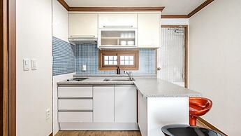 Geoje Blueberry Pet Pension