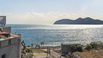 Geoje Blueberry Pet Pension