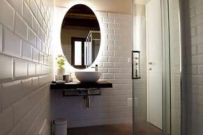 Ginevra Boutique Rooms