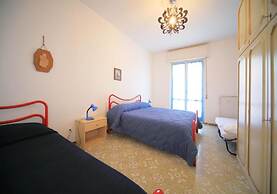 Giardini 13 Int 10 in Borghetto Santo Spirito