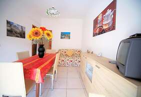 Giardini 13 Int 17 in Borghetto Santo Spirito