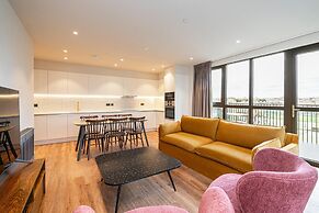 Spacious Flat in North London