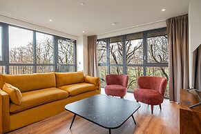 Spacious Flat in North London