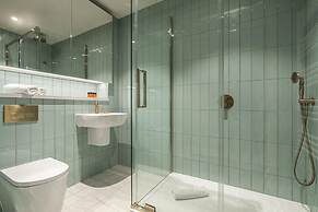 Chic Modern North London Flat