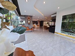 LHC HOTEL AND RESORT