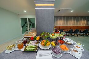 LHC HOTEL AND RESORT