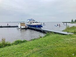 4-person Holiday Home Lydia by a Typical Dutch Canal