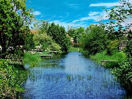 4-person Holiday Home Lydia by a Typical Dutch Canal