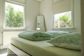 4-person Holiday Home Lydia by a Typical Dutch Canal