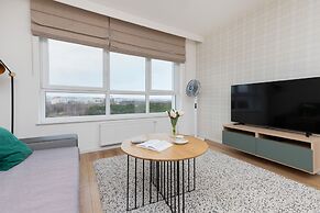 9th Floor Apartment in Gdansk by Renters