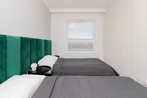 9th Floor Apartment in Gdansk by Renters