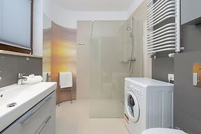 Apartment Miamar for 6 by Renters