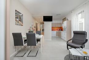 Apartment Miamar for 6 by Renters