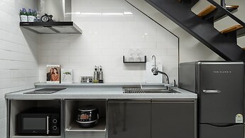 Gyeongju Modern Pool Villa