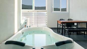 Gyeongju Modern Pool Villa