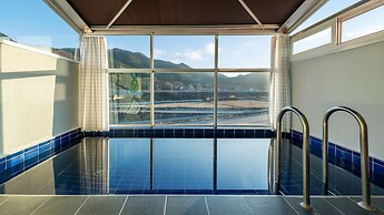 Gyeongju Modern Pool Villa