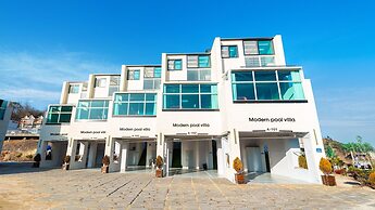 Gyeongju Modern Pool Villa