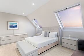 Dolphin Beach A301