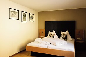 Tanafreida Apartments